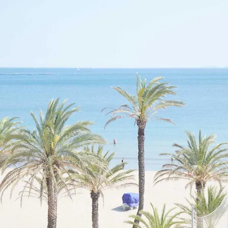 Passeig Maritim,33 로지즈