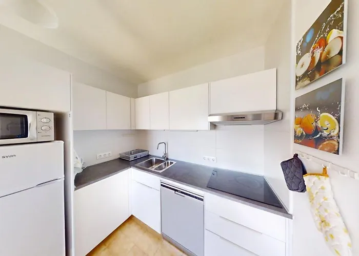 Appartement Passeig Maritim,33 *
